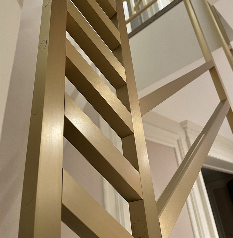 Интерьерная металлическая деталь 3