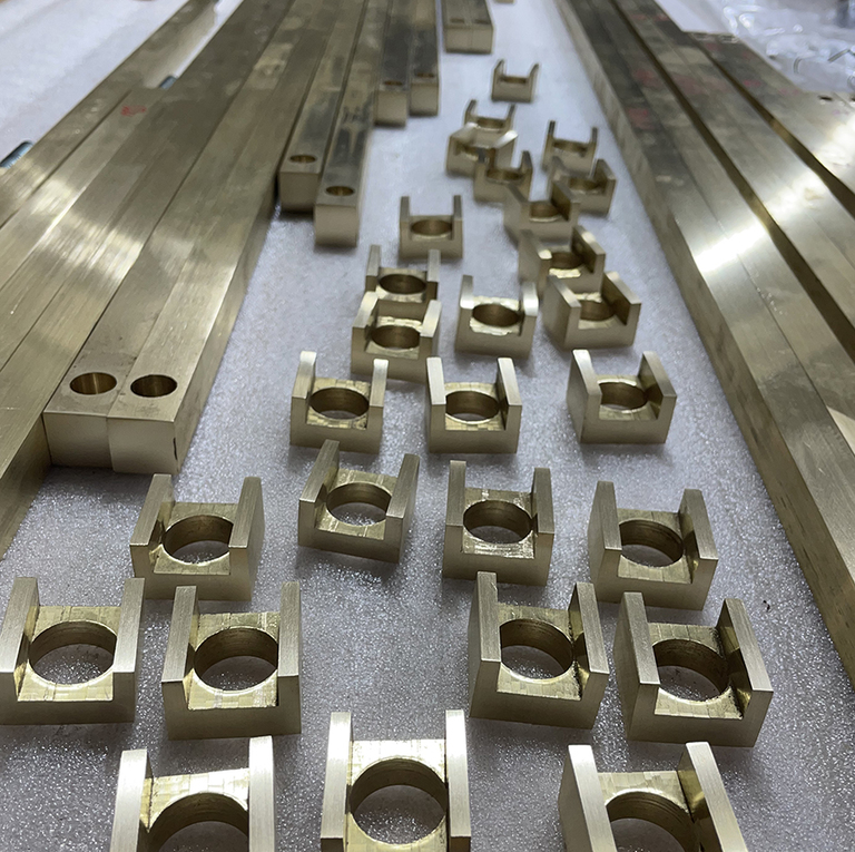 Интерьерная металлическая деталь 4